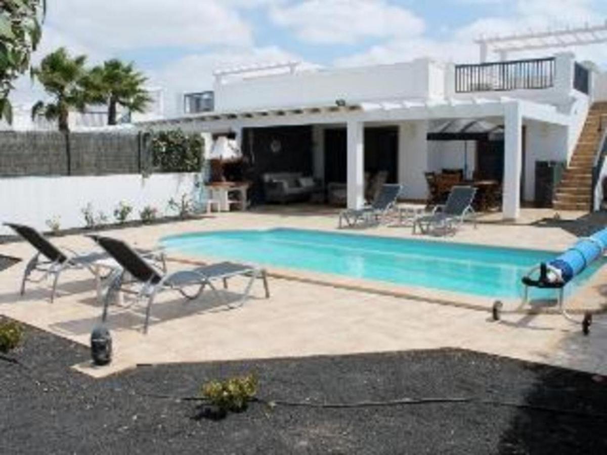 Olano Is A Lovely With Pool And Ac Villa *